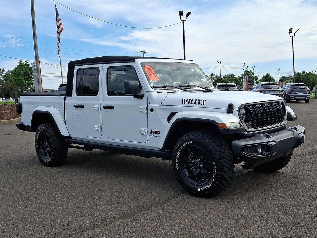 used 2024 Jeep Gladiator car, priced at $37,686