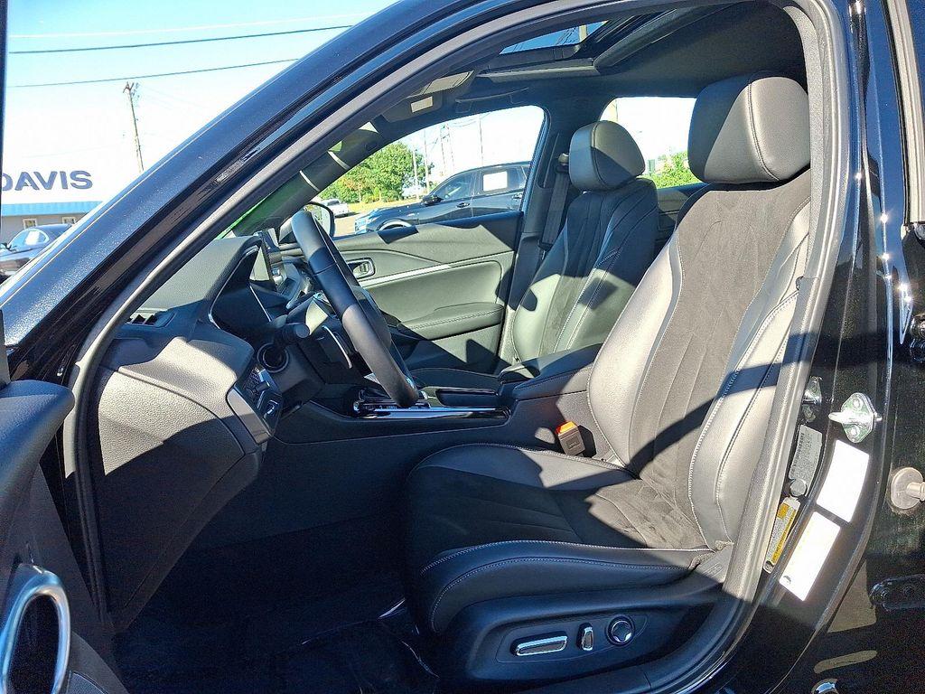used 2025 Acura Integra car, priced at $34,288