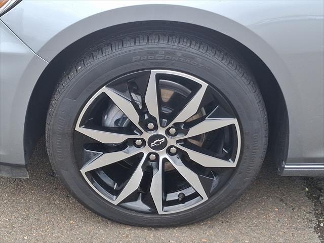 used 2024 Chevrolet Malibu car, priced at $25,618