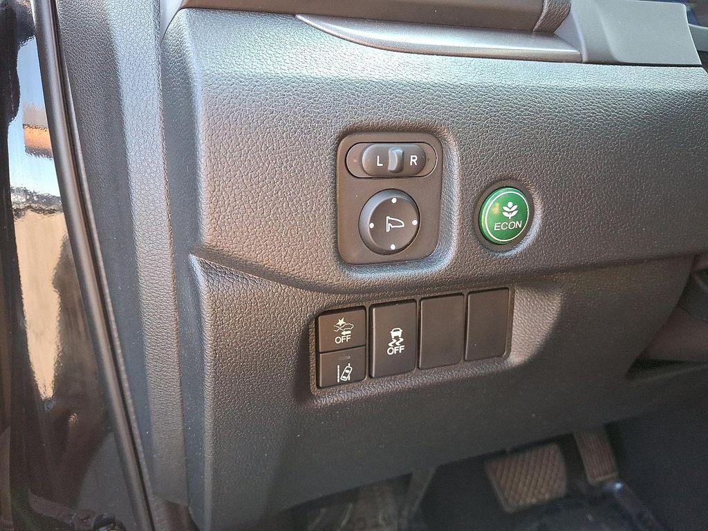 used 2022 Honda Pilot car, priced at $31,788