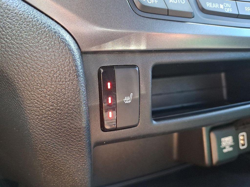 used 2022 Honda Pilot car, priced at $31,788