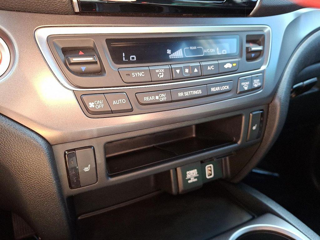 used 2022 Honda Pilot car, priced at $31,788