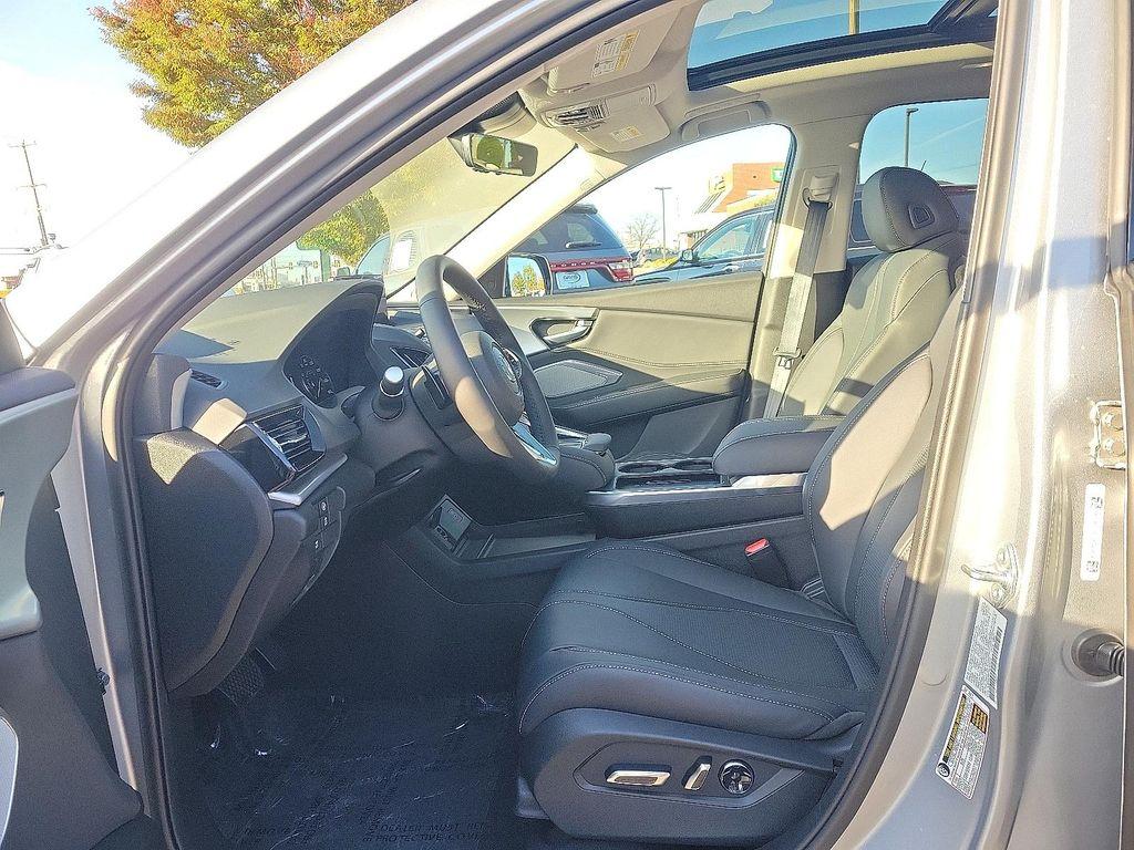 new 2025 Acura RDX car, priced at $48,650