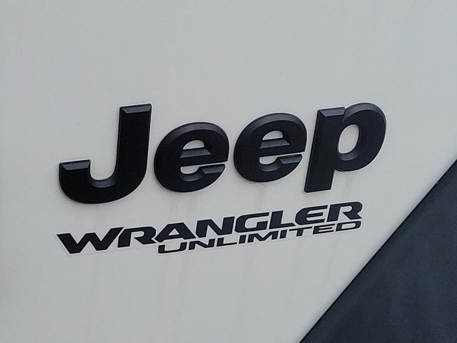 used 2020 Jeep Wrangler Unlimited car, priced at $32,618