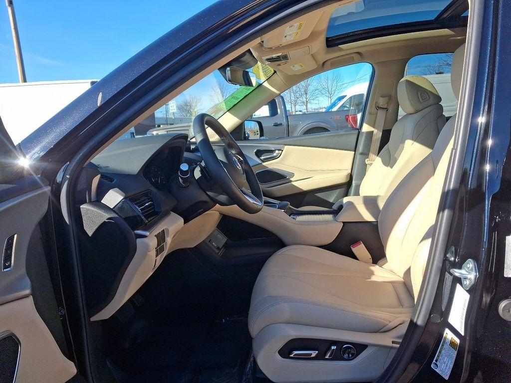 used 2024 Acura RDX car, priced at $38,994