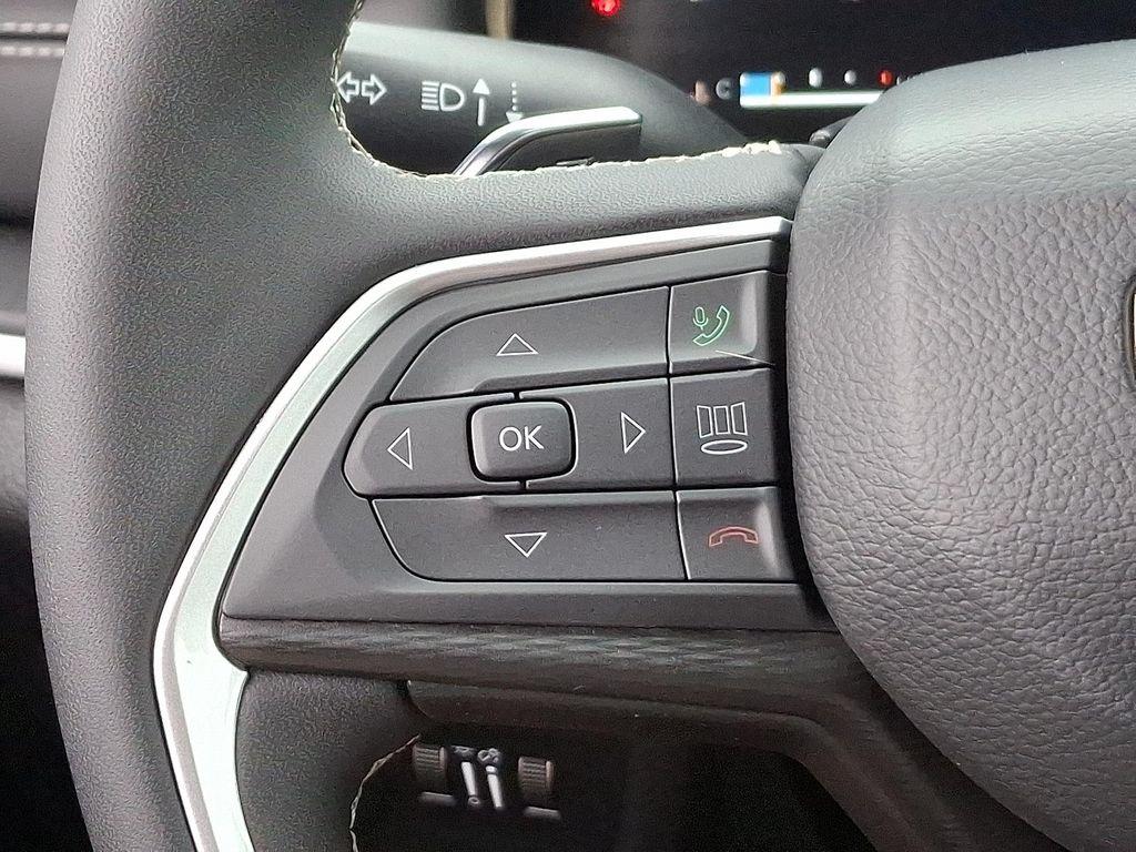 used 2024 Jeep Grand Cherokee car, priced at $34,998