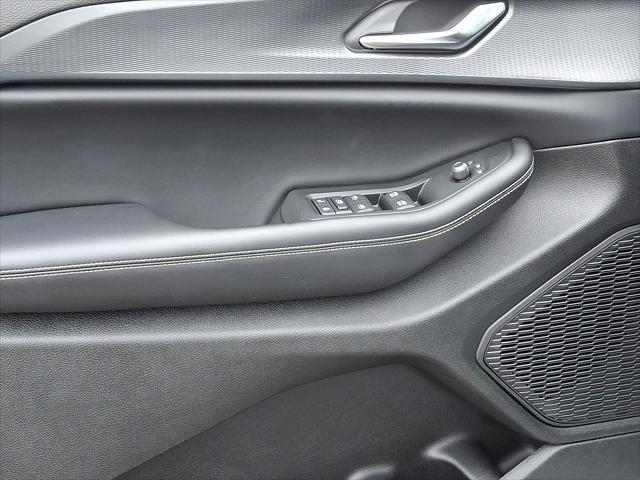 used 2024 Jeep Grand Cherokee car, priced at $35,468