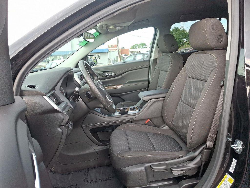 used 2023 GMC Acadia car, priced at $28,998