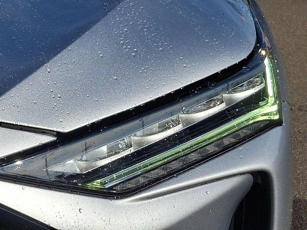 used 2023 Acura MDX car, priced at $42,218