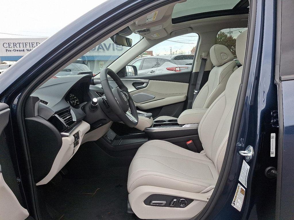 new 2025 Acura RDX car, priced at $48,650