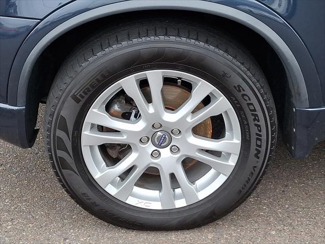 used 2014 Volvo XC90 car, priced at $9,488