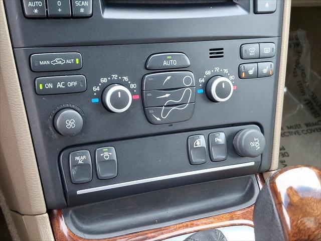 used 2014 Volvo XC90 car, priced at $9,488