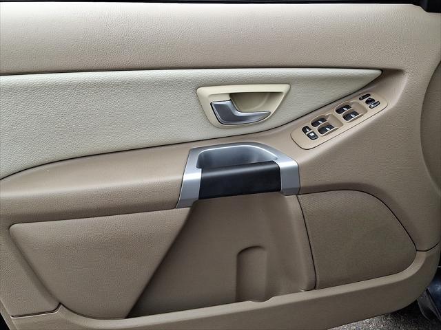 used 2014 Volvo XC90 car, priced at $9,488