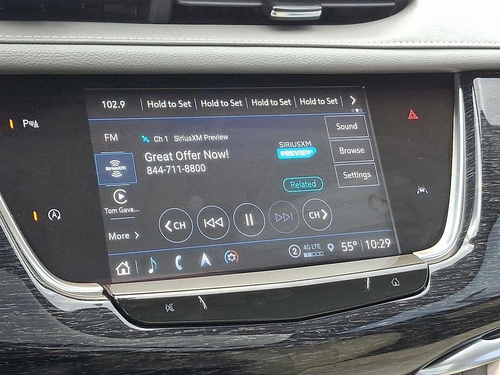 used 2022 Cadillac XT6 car, priced at $35,888