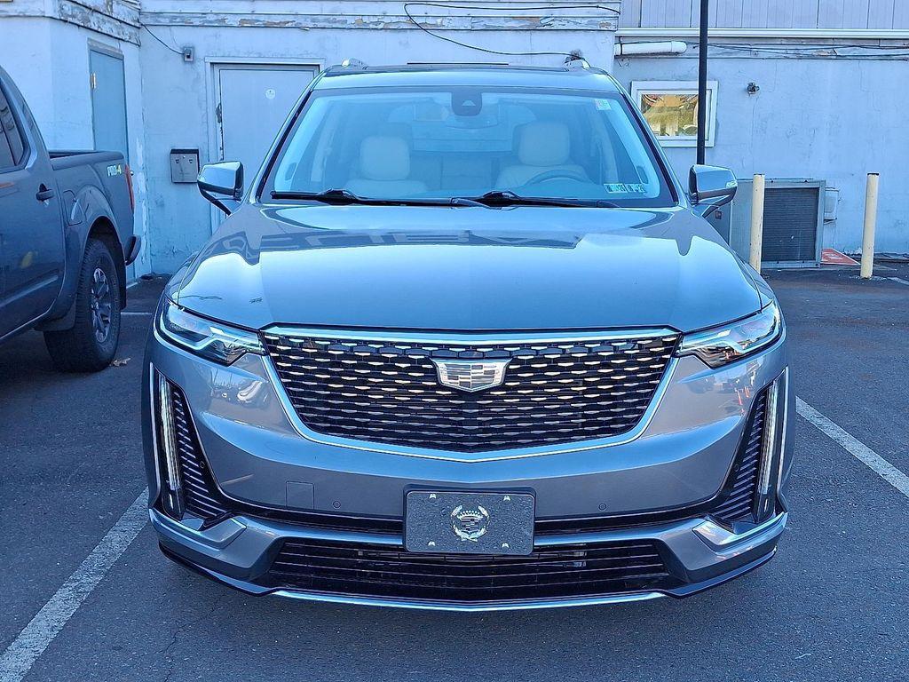 used 2022 Cadillac XT6 car, priced at $37,788