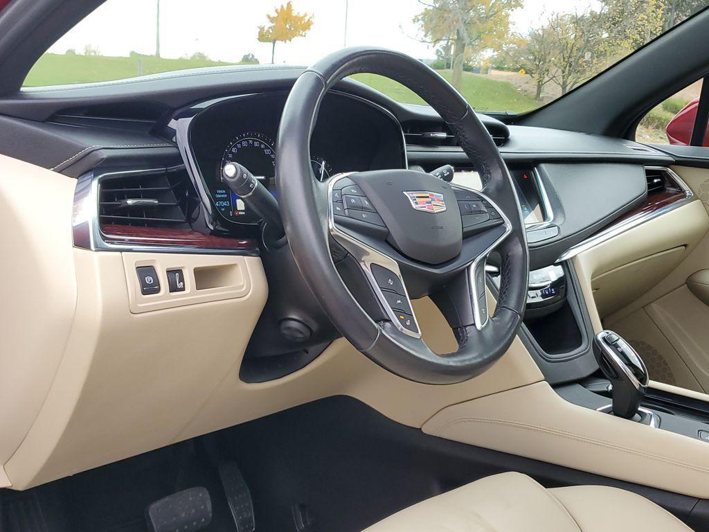 used 2019 Cadillac XT5 car, priced at $23,988