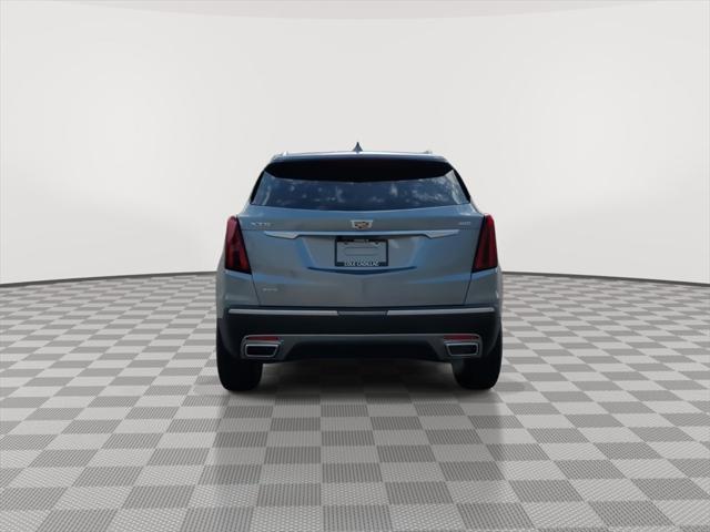 new 2025 Cadillac XT5 car, priced at $54,990