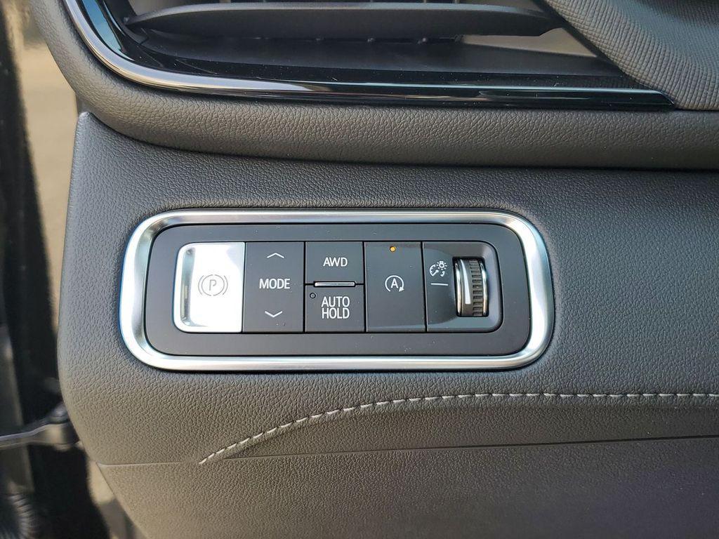 new 2025 Buick Enclave car, priced at $46,915