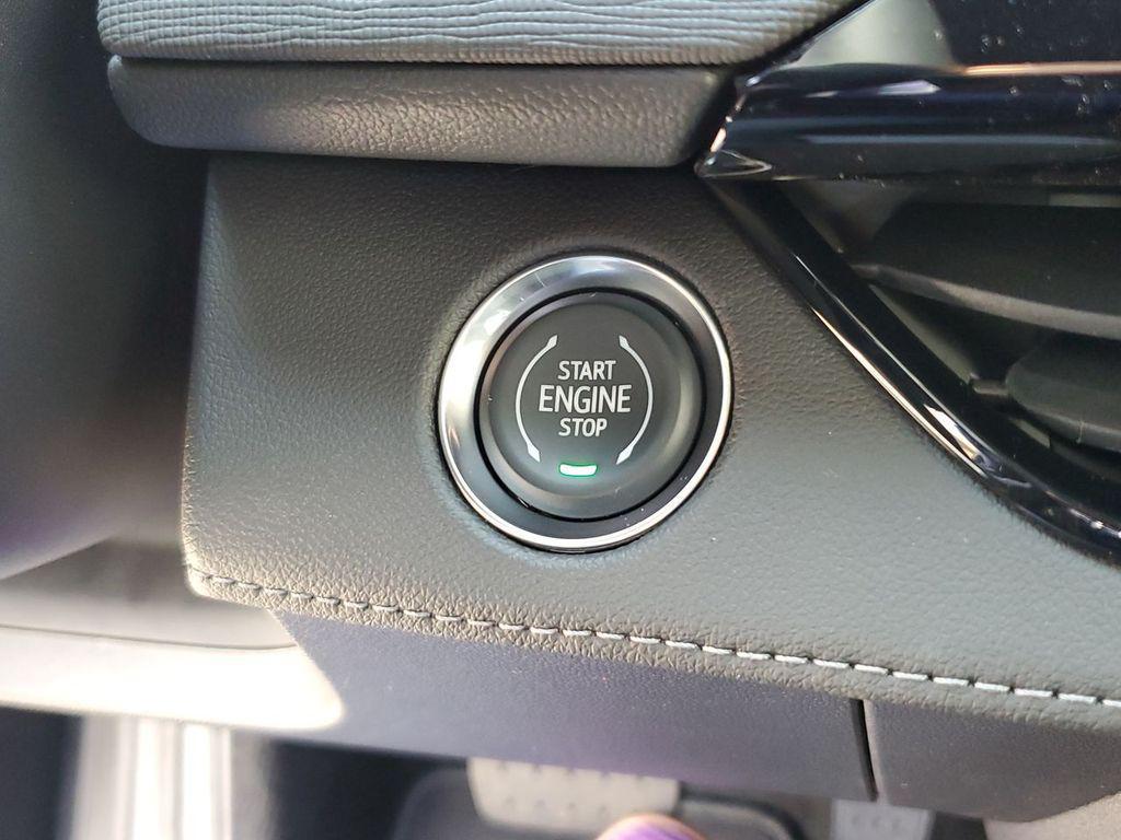new 2025 Buick Enclave car, priced at $46,915