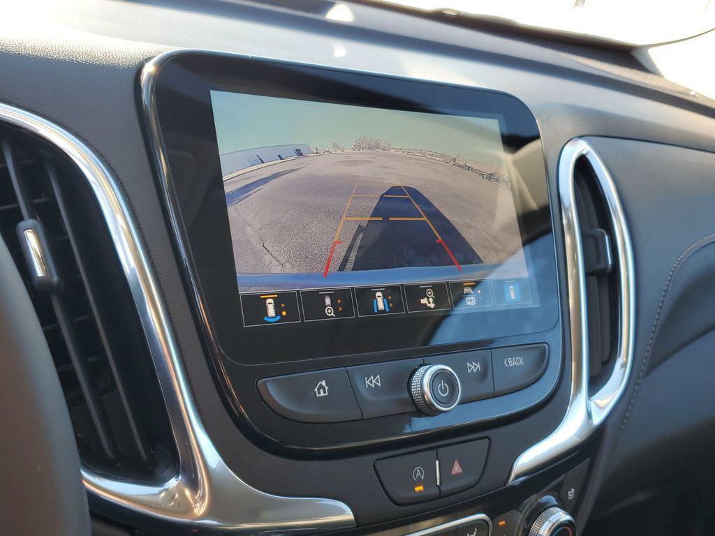 used 2024 Chevrolet Equinox car, priced at $28,988