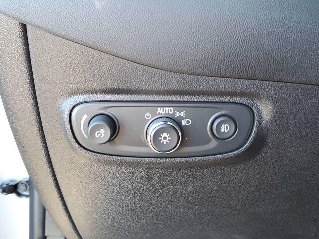 used 2024 Chevrolet Equinox car, priced at $28,988