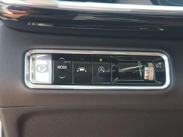 new 2025 Buick Envision car, priced at $37,628