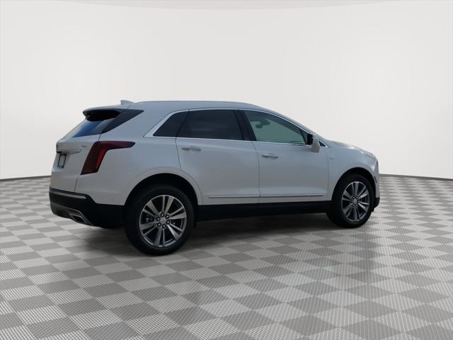 new 2025 Cadillac XT5 car, priced at $60,365