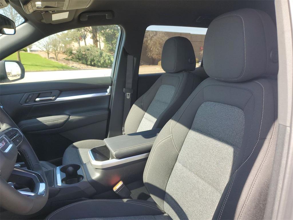 new 2025 GMC Terrain car, priced at $33,395
