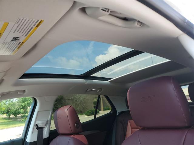 new 2025 Buick Envision car, priced at $39,917
