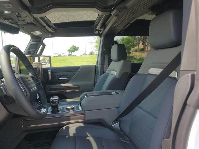 new 2025 GMC HUMMER EV SUV car