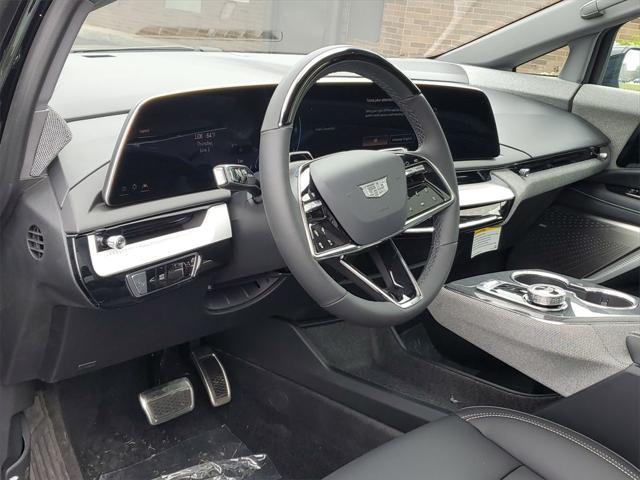 new 2025 Cadillac OPTIQ car