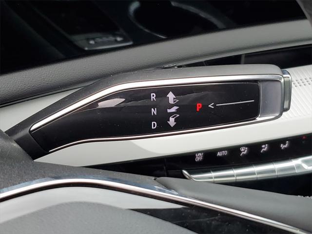 new 2025 Cadillac OPTIQ car