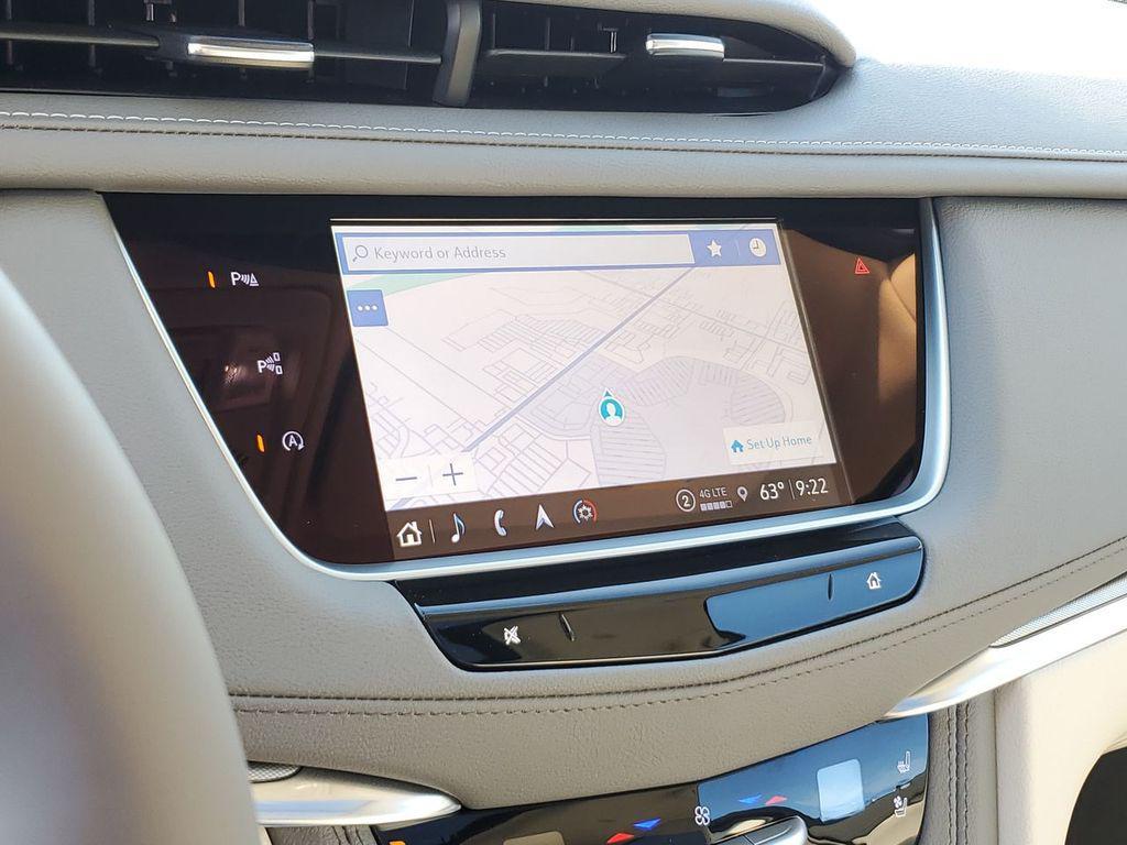 new 2025 Cadillac XT5 car, priced at $61,090