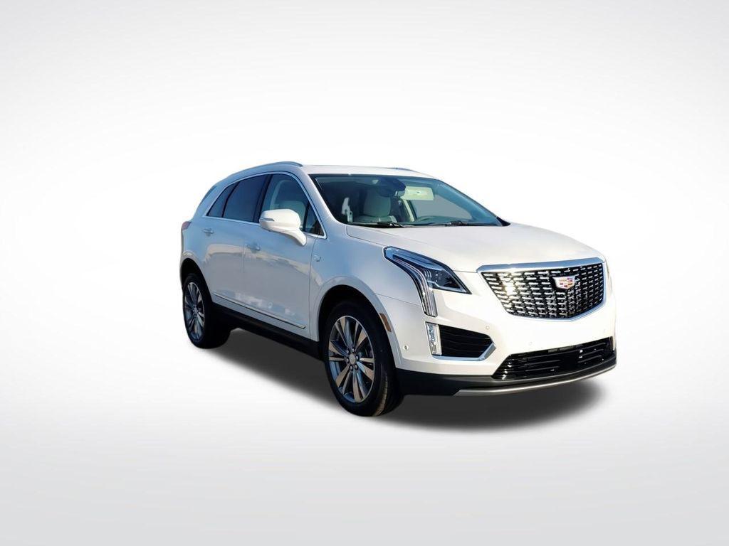 new 2025 Cadillac XT5 car, priced at $61,090