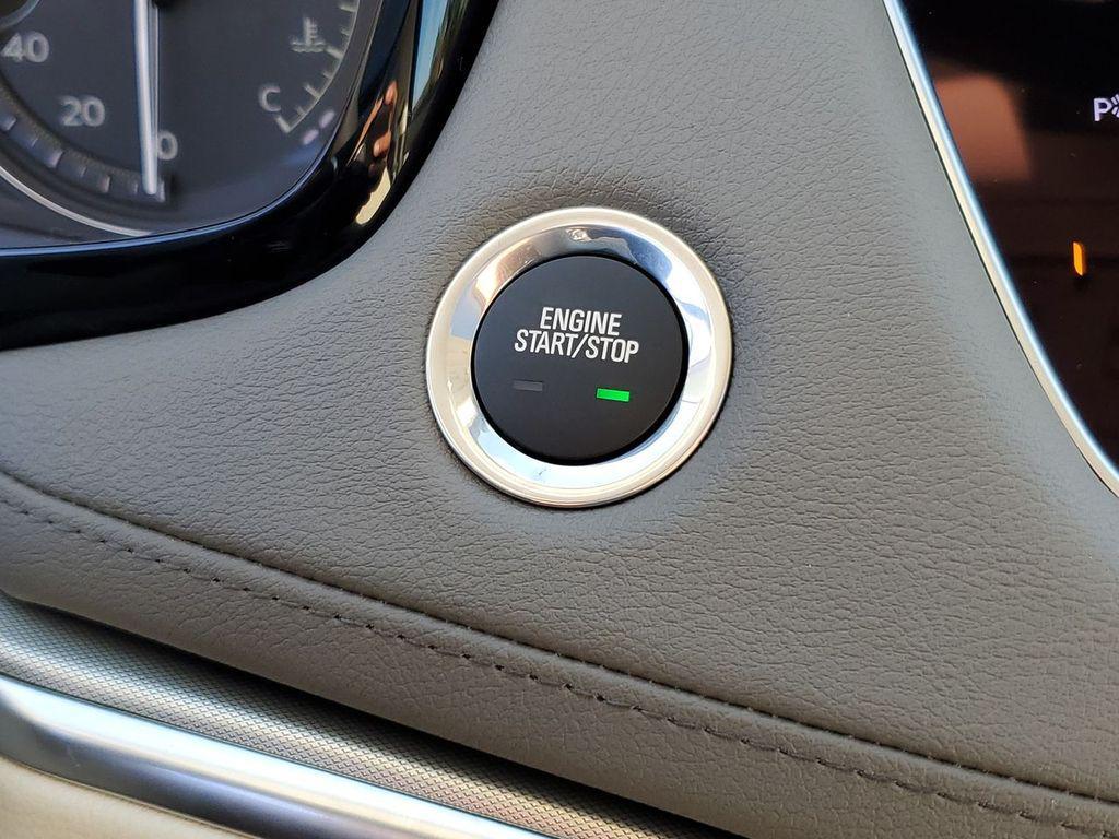 new 2025 Cadillac XT5 car, priced at $61,090