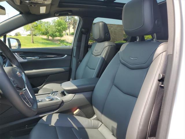 new 2025 Cadillac XT5 car, priced at $56,740