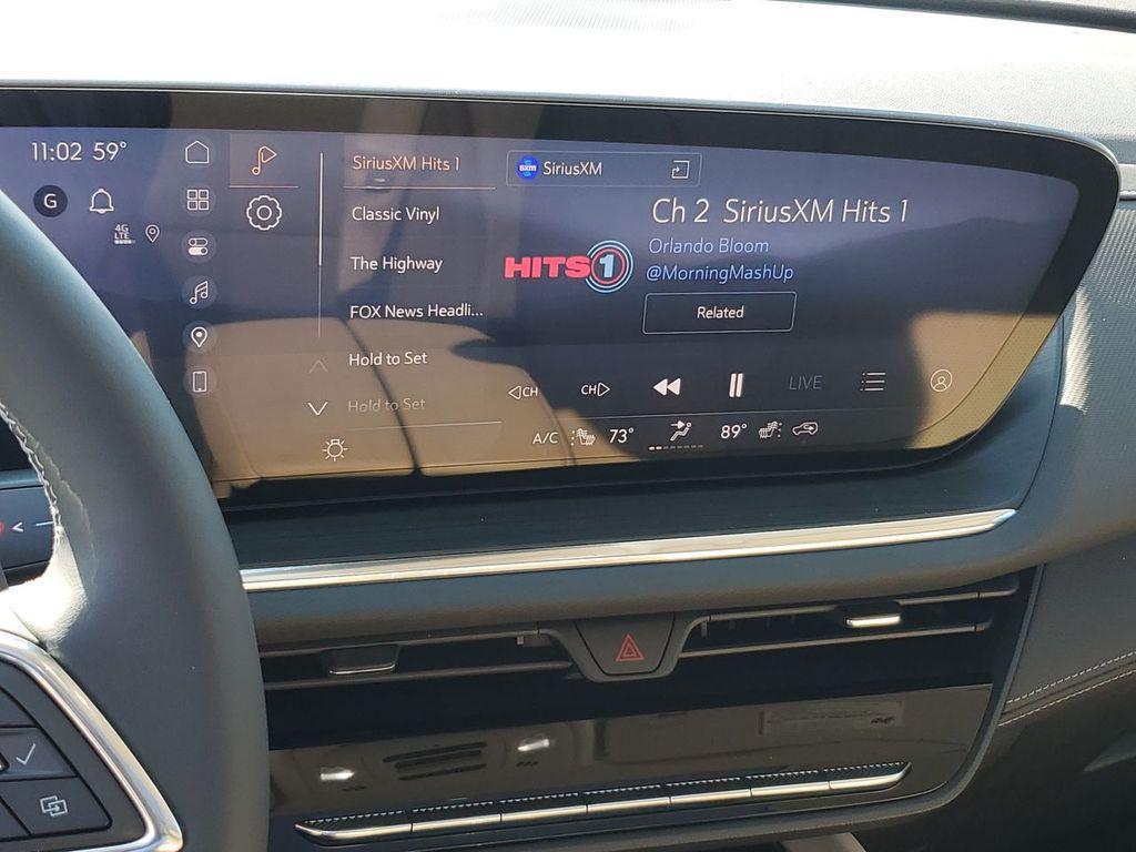 new 2025 Buick Envision car, priced at $40,458