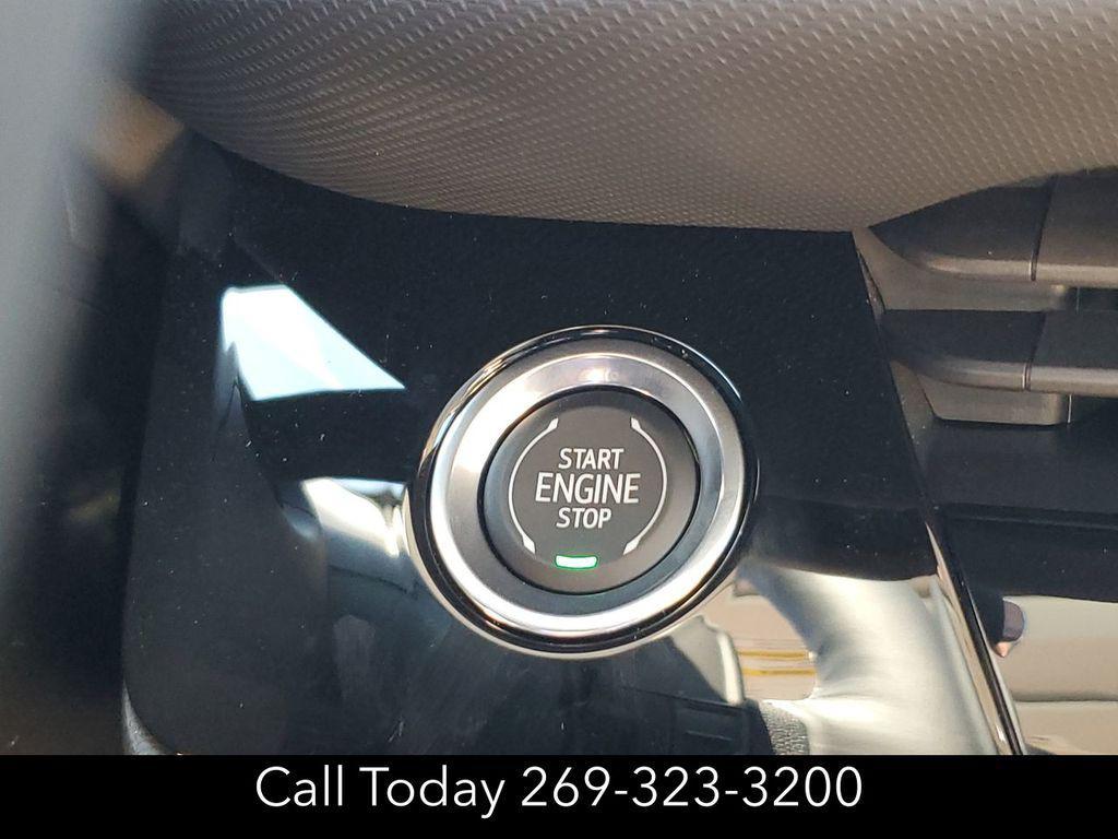 new 2025 Buick Envision car, priced at $40,458