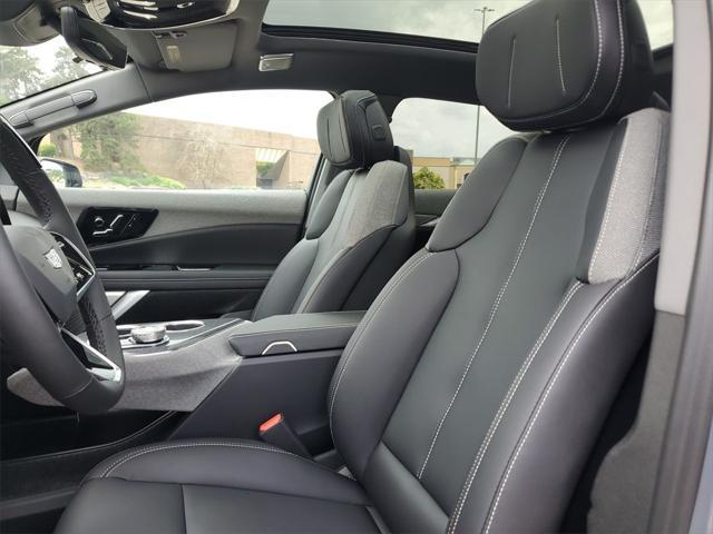 new 2025 Cadillac OPTIQ car