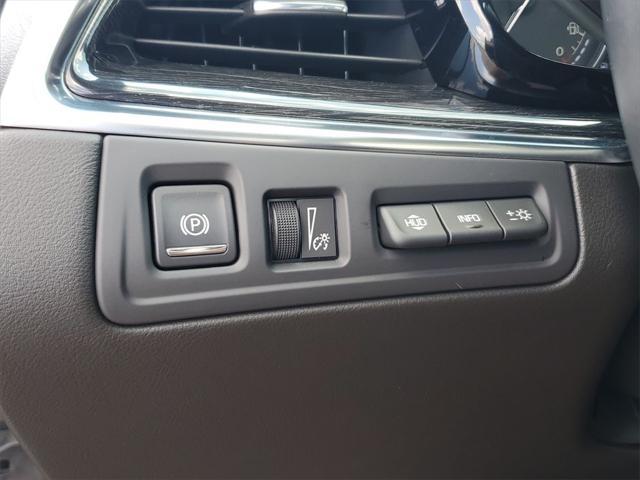 used 2022 Cadillac XT5 car, priced at $35,788