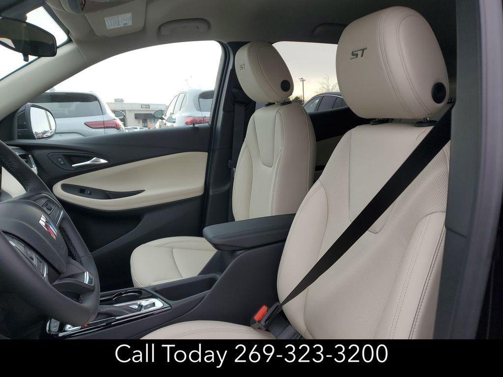 new 2025 Buick Encore GX car, priced at $32,037