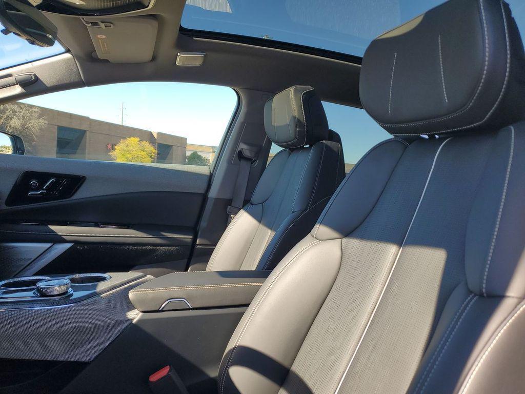 used 2025 Cadillac OPTIQ car, priced at $44,988