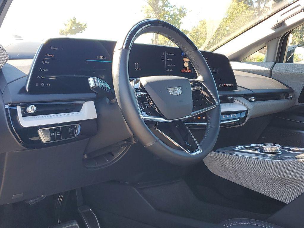 used 2025 Cadillac OPTIQ car, priced at $44,988