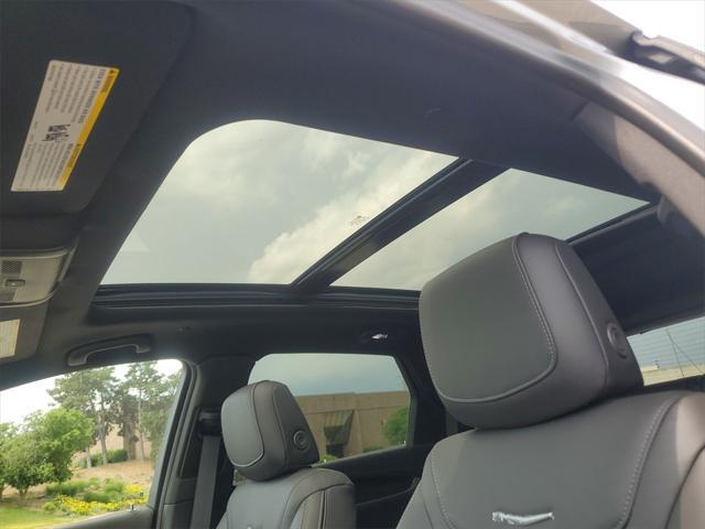 new 2025 Cadillac XT5 car, priced at $54,385