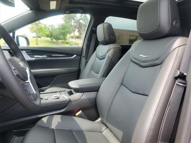 new 2025 Cadillac XT5 car, priced at $54,385