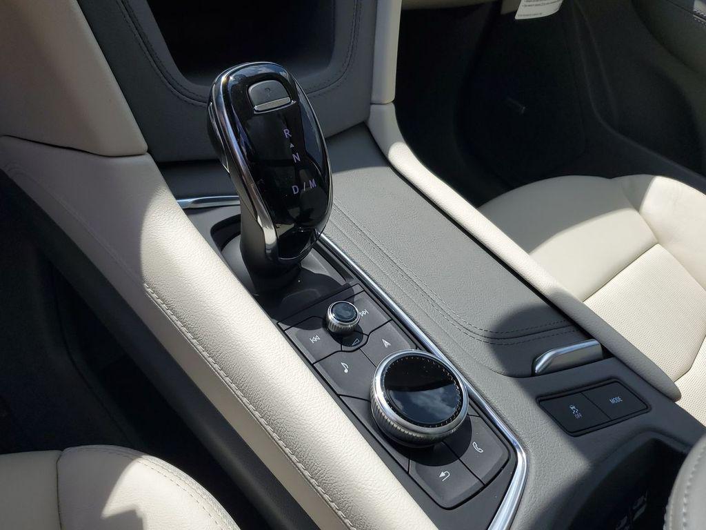 new 2025 Cadillac XT5 car, priced at $54,290