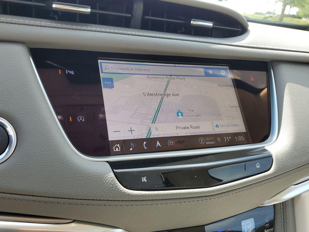 new 2025 Cadillac XT5 car, priced at $54,290