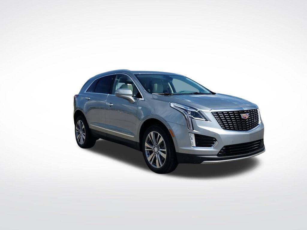 new 2025 Cadillac XT5 car, priced at $54,290