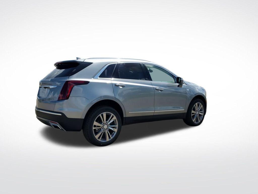 new 2025 Cadillac XT5 car, priced at $54,290