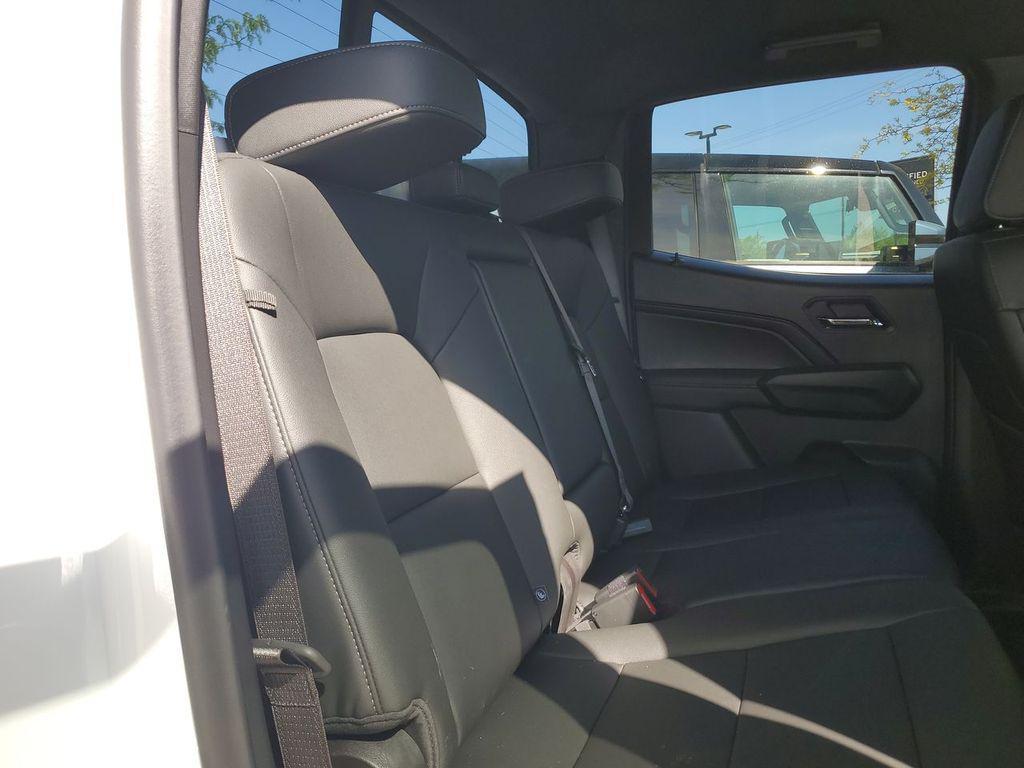 new 2025 GMC Canyon car, priced at $43,132